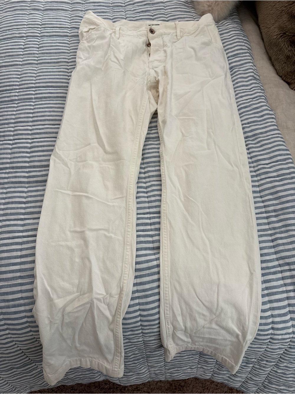 Taylor stitch white pants